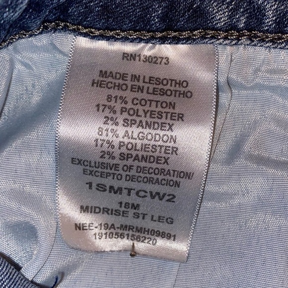 LEE RIDERS Distressed Denim Jeans Mid-Rise Straight Leg in Med Blue Size 18 - Picture 5 of 6